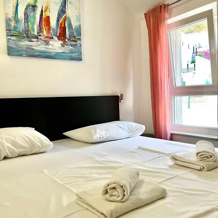 Zina Guest house *