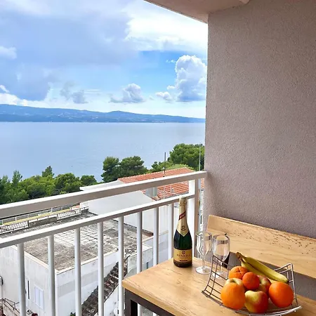 Zina Guest house *